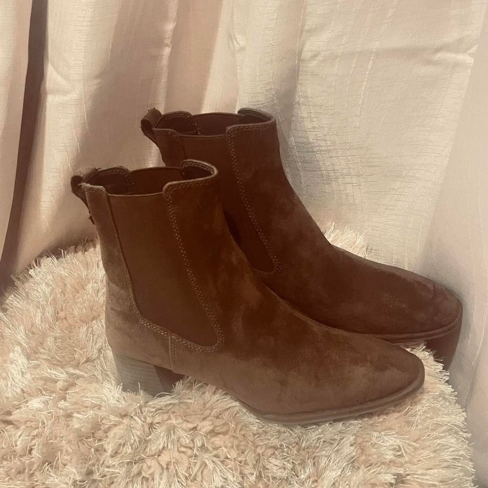 Splendid Brown suede ankle boots with a chunky heel Size 8